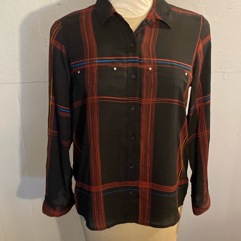 Apt 9 size M blouse